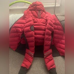 Canada Goose size S Red waist coat NWT